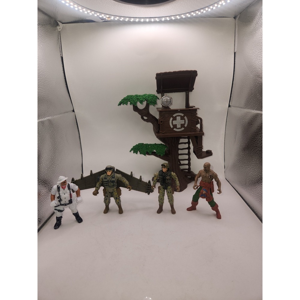 chap mei - 4 figures and treehouse.